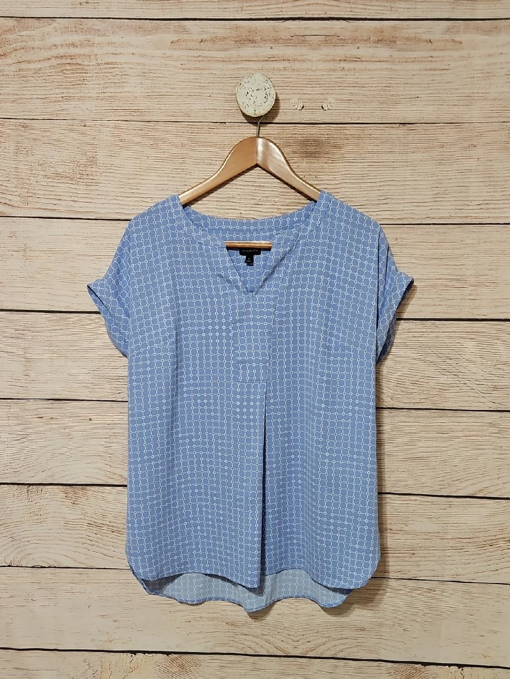 Talbots Light Blue Patterned V-Neck Short Sleeve Blouse Medium
